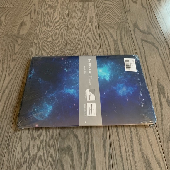 MacBook Case💙✨ - Picture 4 of 4